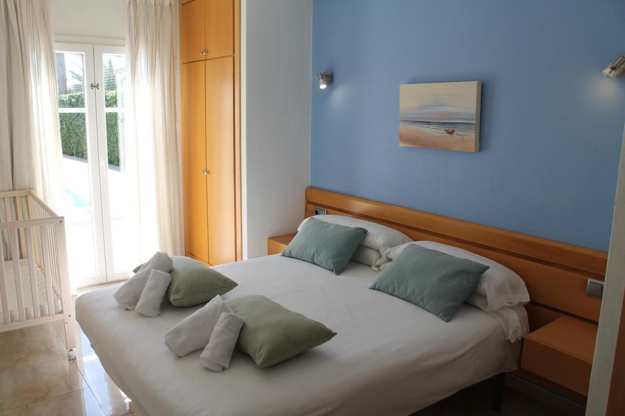 Villa Betty Cala'N Blanes  Eksteriør billede